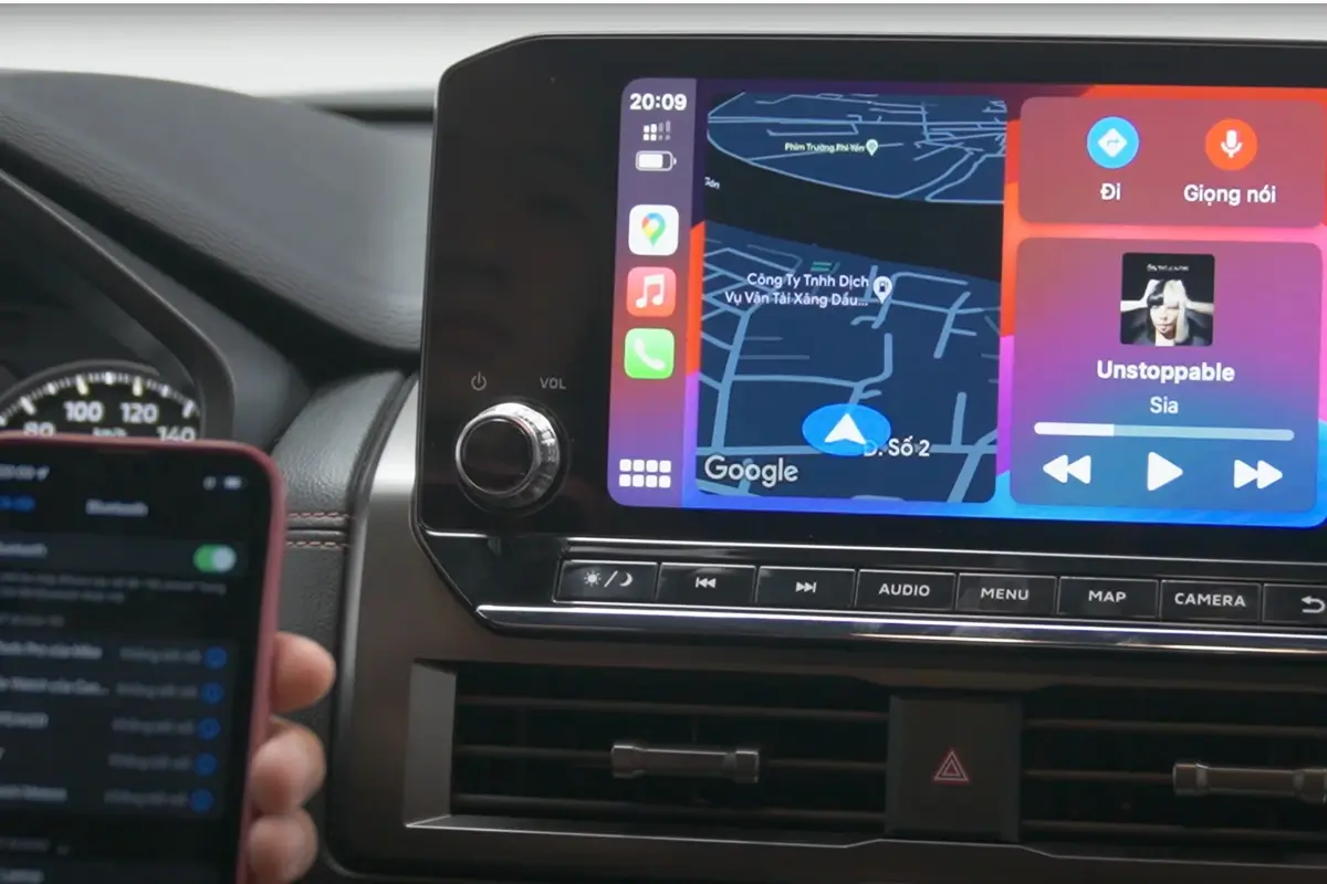 Cách kết nối điện thoại với màn hình giải trí ô tô qua Android Auto và Apple Carplay