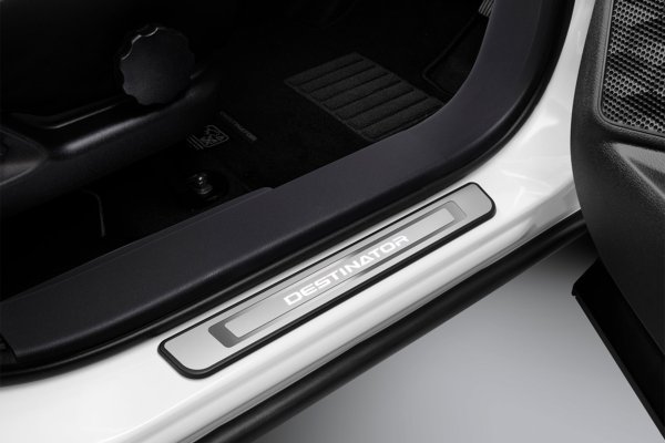 Phụ kiện xe Mitsubishi Destinator